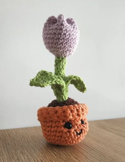 Peluche crochet tulipe